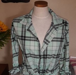 2X Mint Plaid Tied Button Up Top Lace Details